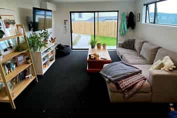 a/11 Havana Rise, Grenada Village