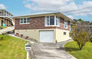 216 Tony Avenue, Thames