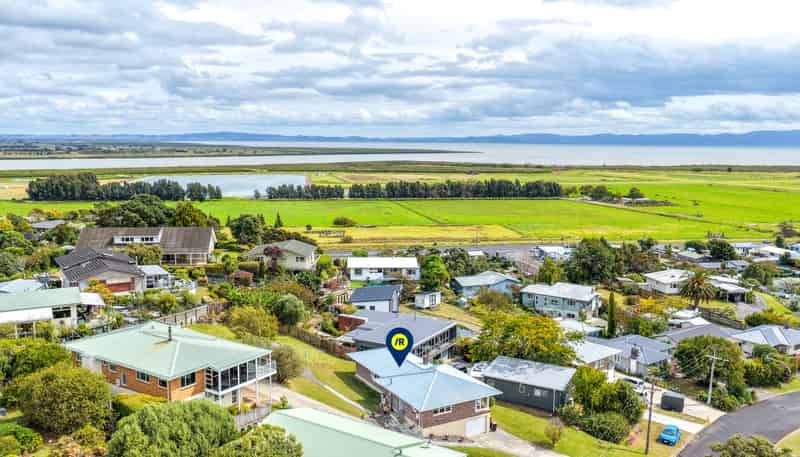 216 Tony Avenue, Thames