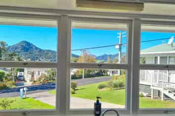 216 Tony Avenue, Thames