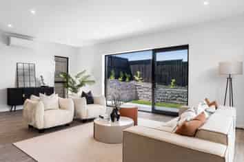 92 Huanui Drive, Orewa