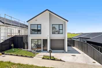 92 Huanui Drive, Orewa