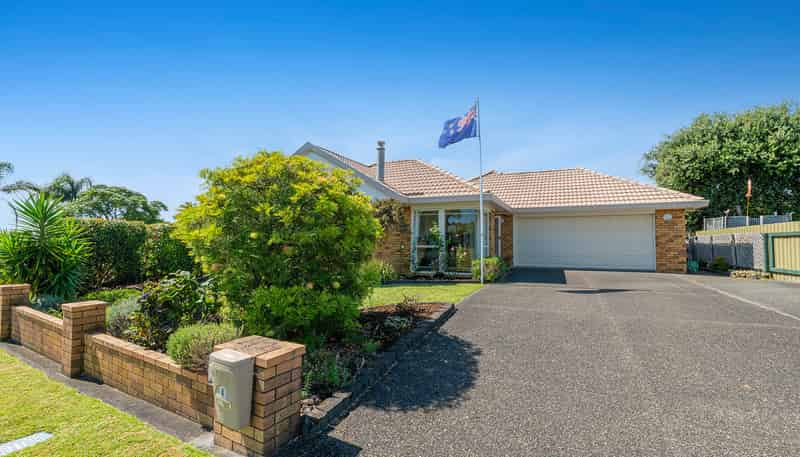4 Lakeside Drive, Orewa