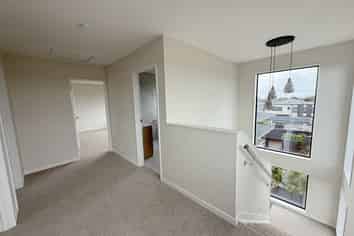 73 Hutchinsons Road, Bucklands Beach