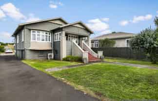 1040 Great North Road, Point Chevalier