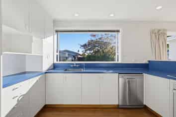 15 Keats Crescent, Stoke