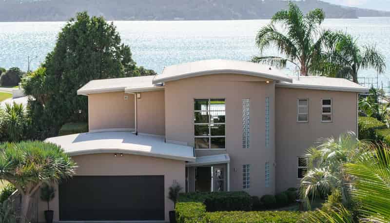 8 Kawai Rise, TE ATATU PENINSULA