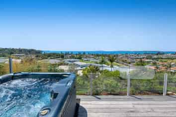 65 West Hoe Heights, Orewa