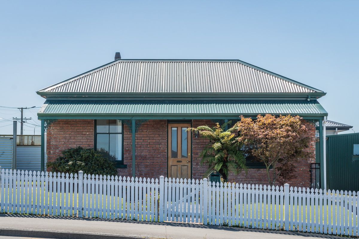 Prime location, endless potential, Seaview