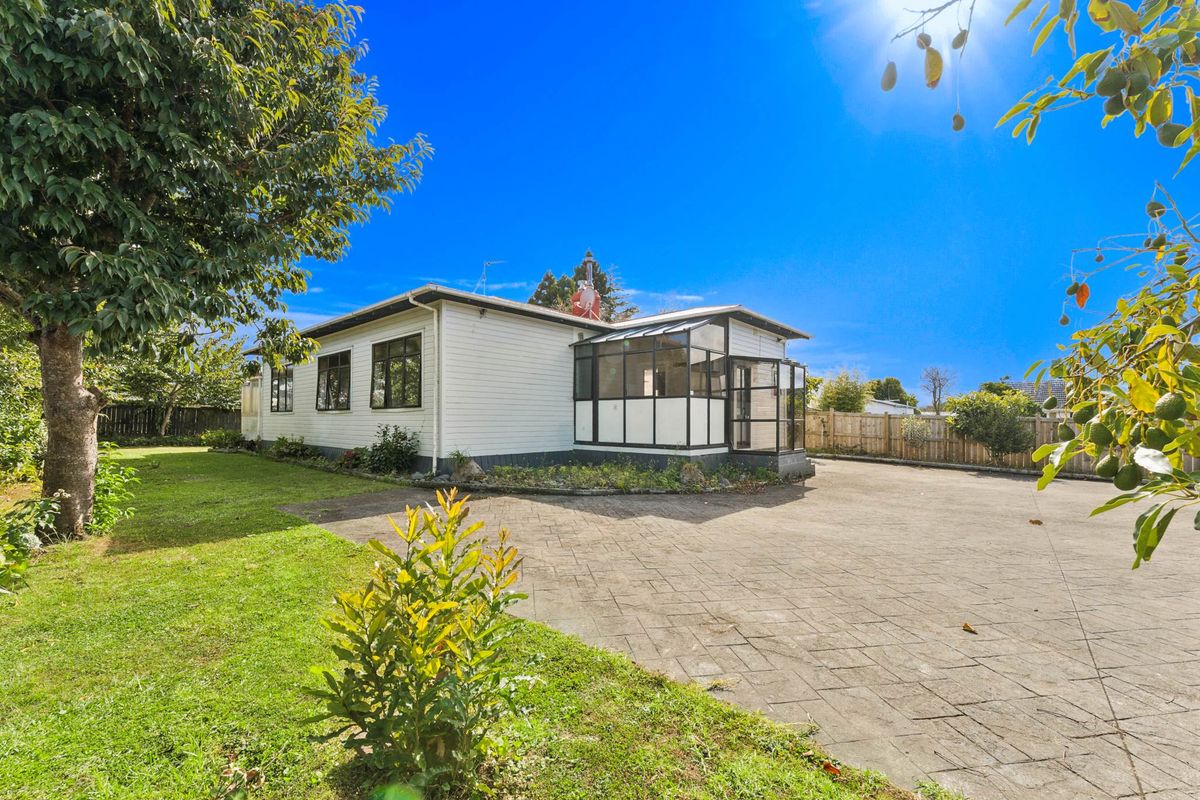 Huge development or do up opportunity 1,146m² Land, Manurewa