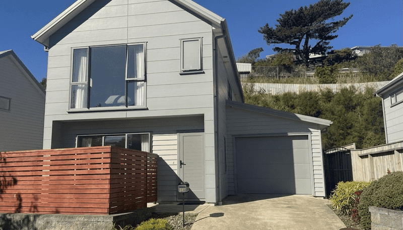 16 Brindle Way, Newlands