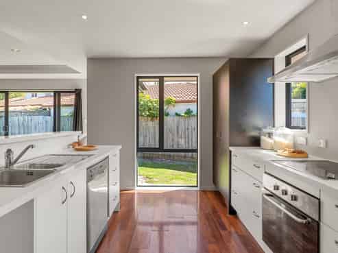 17 St Thomas Place, Woolston