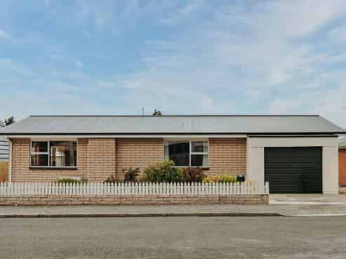 12 Cowper Street, Milton