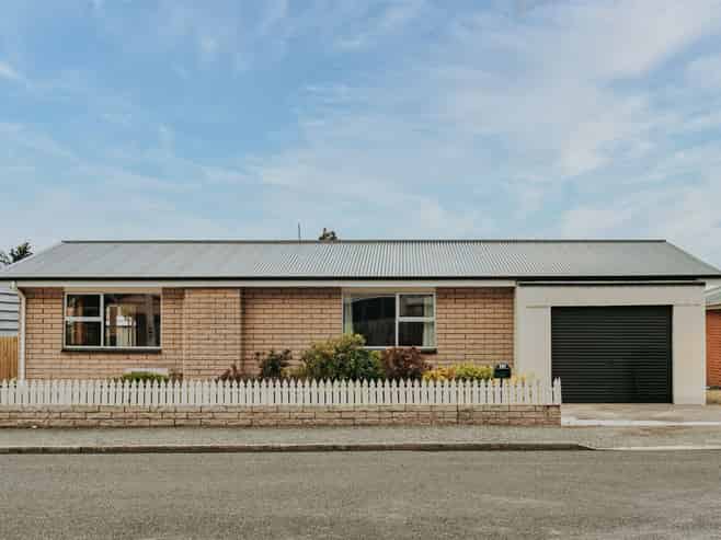 12 Cowper Street, Milton