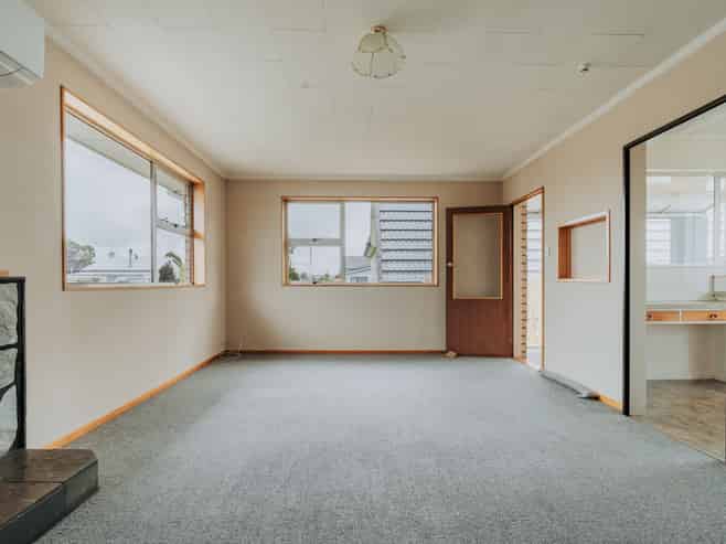 12 Cowper Street, Milton