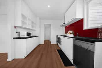 10 Carnac Place, Mangere East