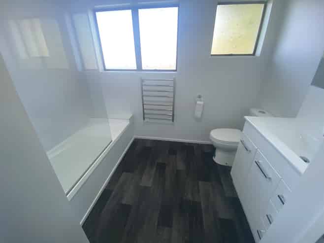 2/1 Huber Street, Weymouth