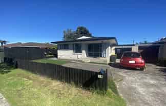 2/1 Huber Street, Weymouth