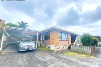 2/332 West Coast Road, Glen Eden