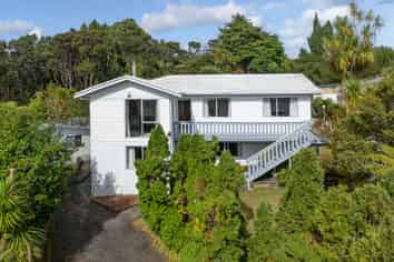 10 Stallard Place, Glen Eden