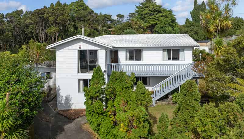 10 Stallard Place, Glen Eden