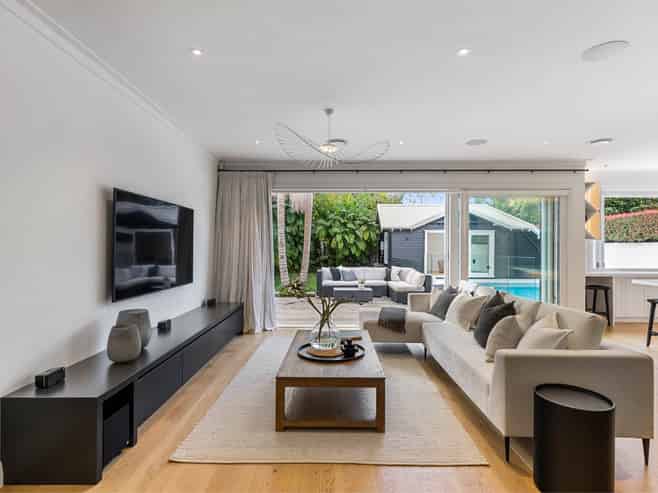 27 Empire Road, Epsom