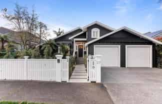 27 Empire Road, Epsom