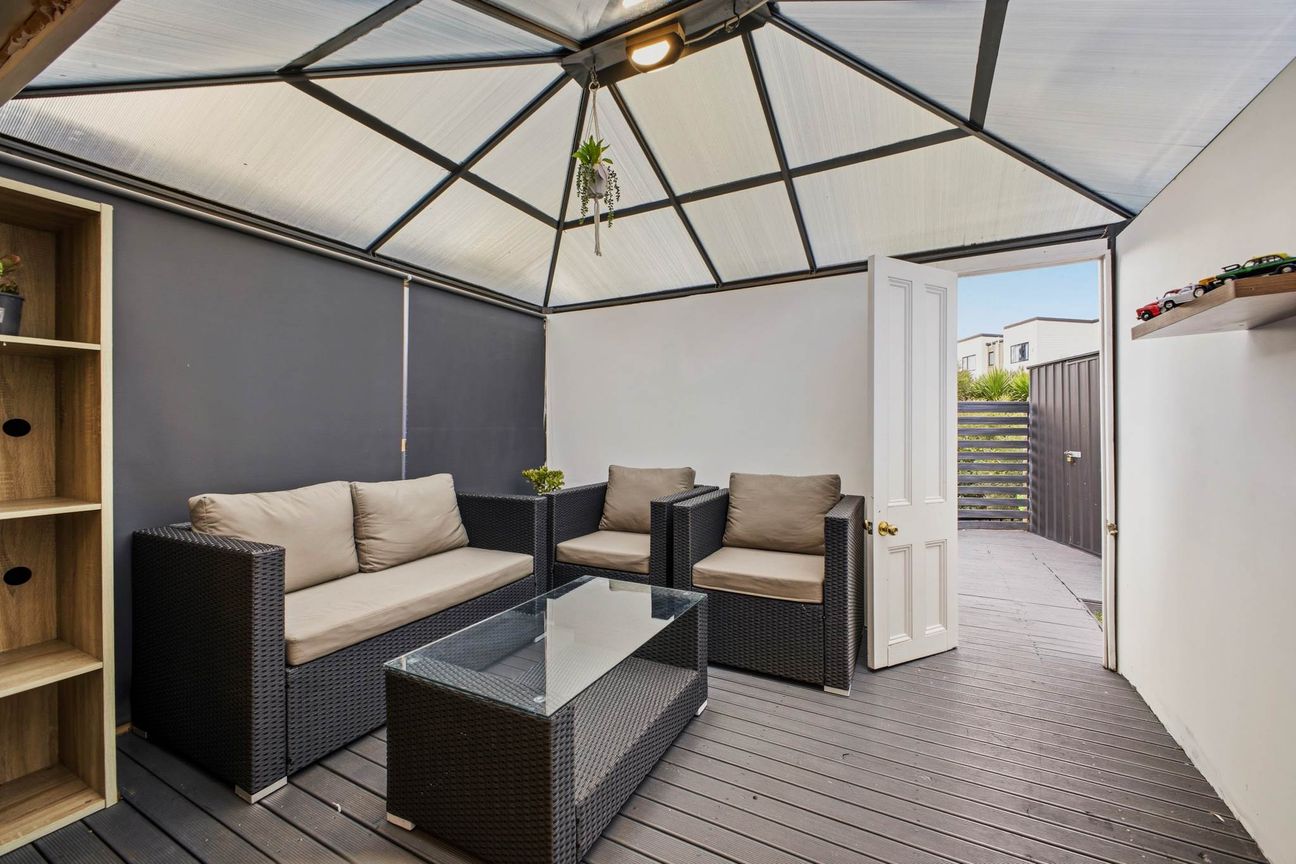 Modern, Stylish & Affordable - Widok 3