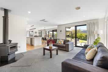 92 Holyhead Street, Outram