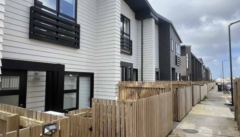 66 Rauemi Way, Te Atatu South