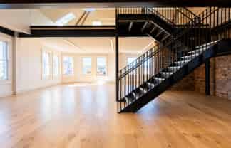 CBRE - Contemporary K'Rd Office