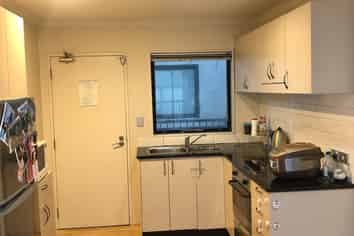 D418/176 Broadway, Newmarket