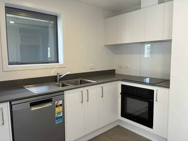 2D/28 Morning Star Place, Mount Albert