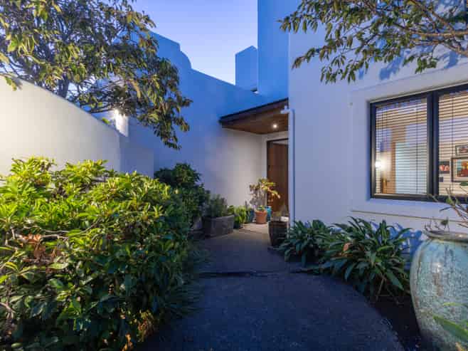 150 Milne Drive, Paraparaumu