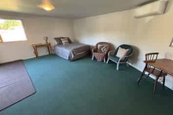 2 Humphries Place, Awapuni