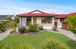 2/39 Rapallo Place, Farm Cove