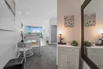 1110/11 Tamariki Avenue, Orewa