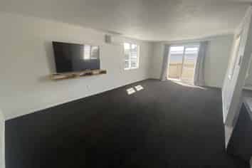 571a Queen Street, Levin