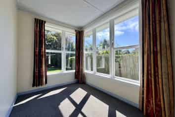 29 Uxbridge Street, Redwood