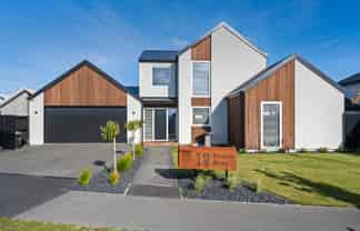 12 Perehia Mews, Marshland