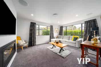 6 Carmichael Street, Johnsonville