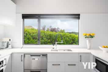 6 Carmichael Street, Johnsonville