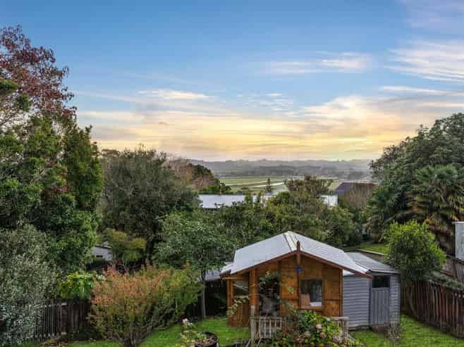 93 Garfield Road, Helensville