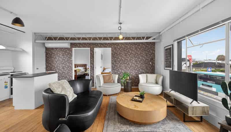 2/270 Lincoln Road, Addington