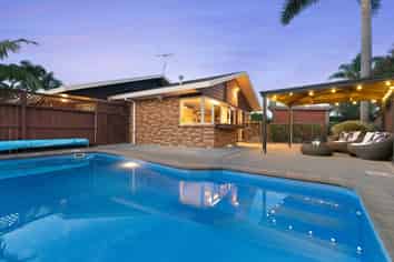 11 Graham Tagg Close, Pahurehure