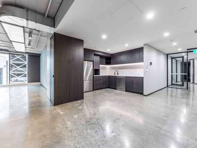 Premium podium office in Pacifica Tower