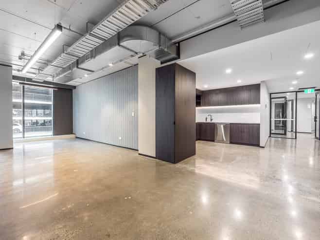 Premium podium office in Pacifica Tower