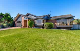 105 Oliver Road, Eastern Beach