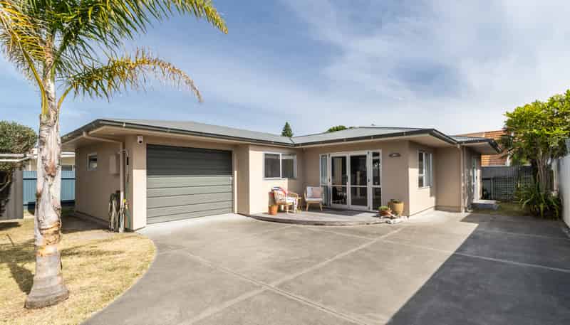 3a The Esplanade, Westshore