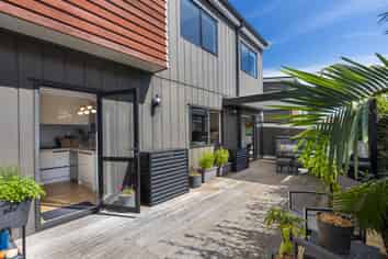 49C Titirangi Road, New Lynn